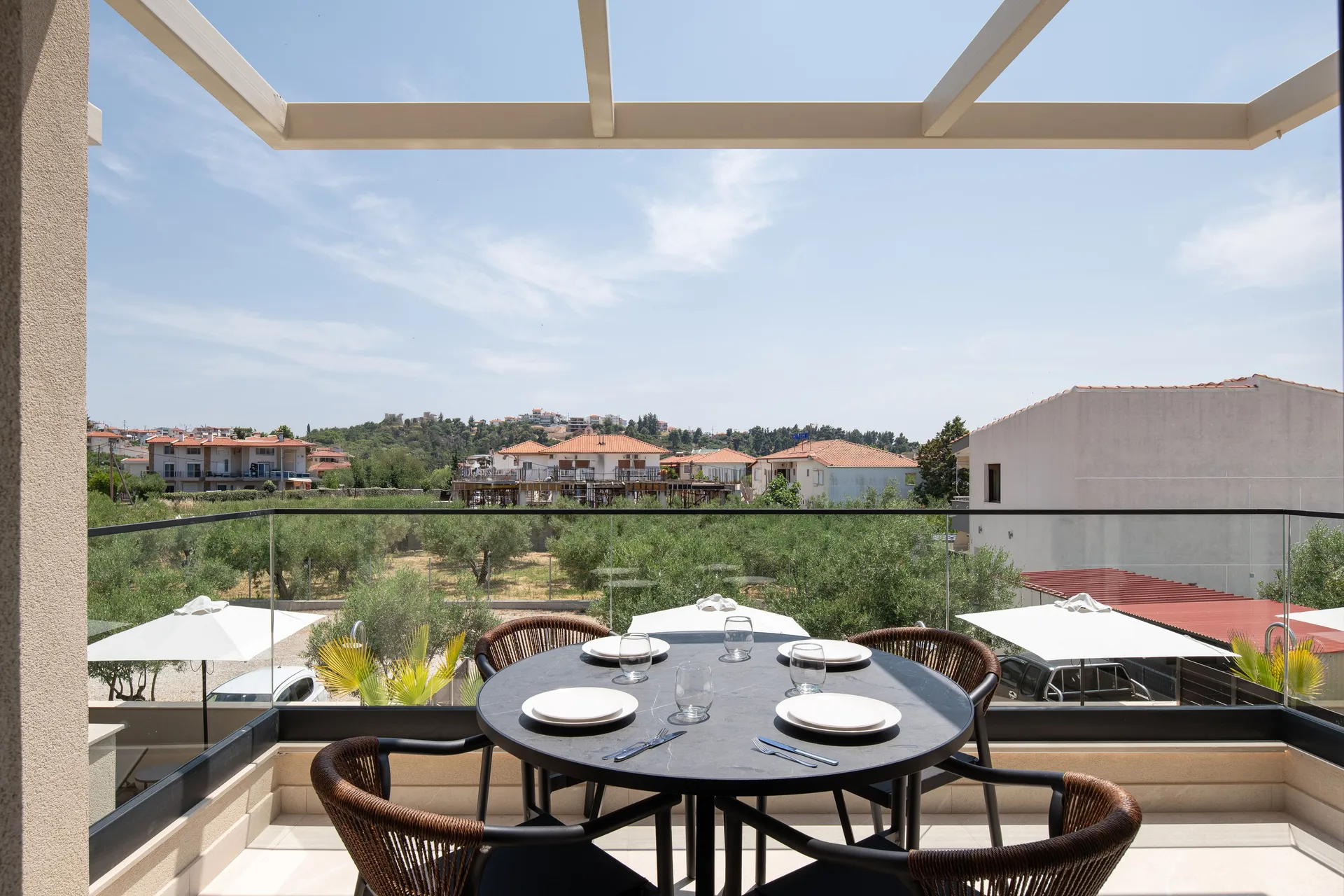 Tiara Holidays - Vista Luxury Suites - Duplex Suite -balcony